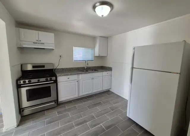 Property at 383 S 7th Ave Unit 383, Yuma, AZ, 85364, 2 beds, 1 bath, [object Object]