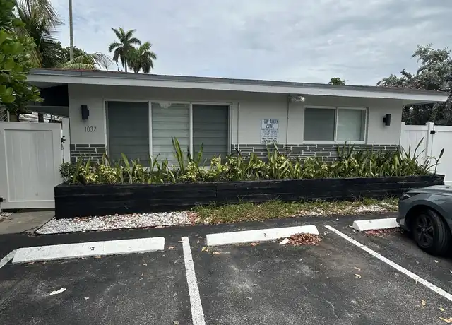 Property at 1037 NE 9th Ave Unit 4, Fort Lauderdale, FL, 33304, 1 bed, 1 bath, [object Object]