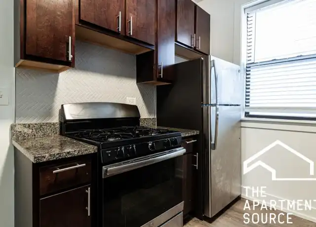 Property at 821 W Waveland Ave, Chicago, IL, 60613, 1 bed, 1 bath, [object Object]