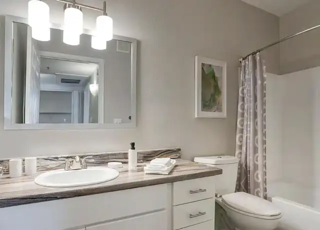 Property at 1100 E Osborn Rd, Phoenix, AZ, 85014, 3 beds, 2 baths, [object Object]