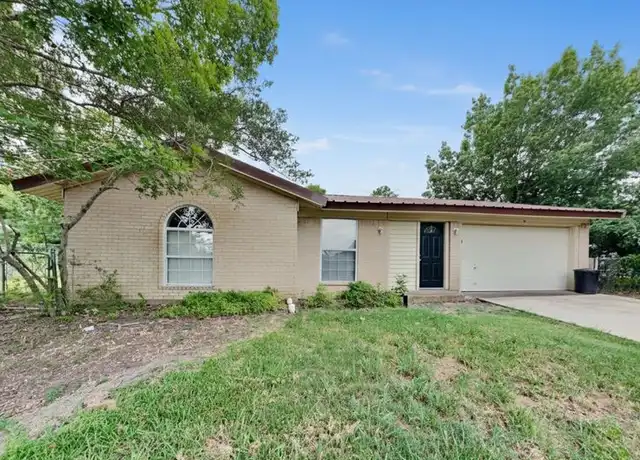 Property at 804 Crockett St, Midlothian, TX, 76065, 4 beds, 2 baths, [object Object]
