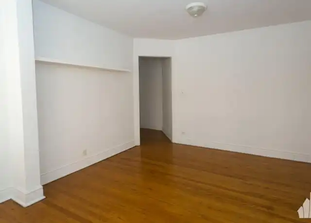 Property at 5045 N Damen Ave, Chicago, IL, 60625, 2 beds, 1 bath, [object Object]