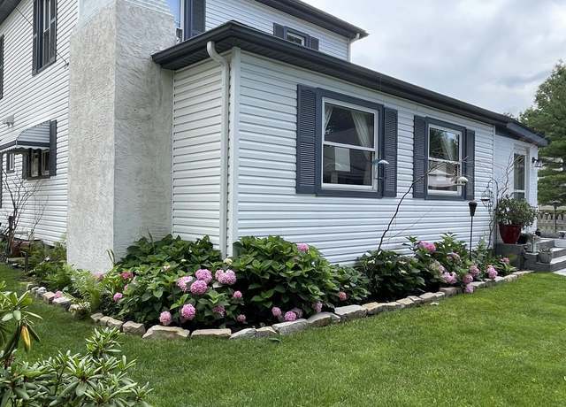 Photo of 60 E Case St, Powell, OH 43065