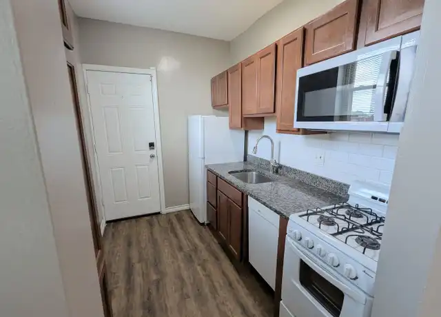 Property at 5572 Clemens Ave Unit 2E, St. Louis, MO, 63112, 3 beds, 1 bath, [object Object]