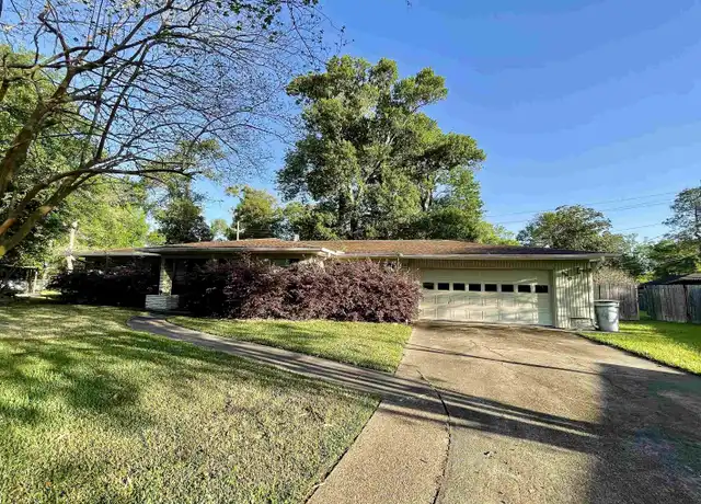 Property at 960 Terrace Dr, Beaumont, TX, 77706, 3 beds, 2 baths, [object Object]
