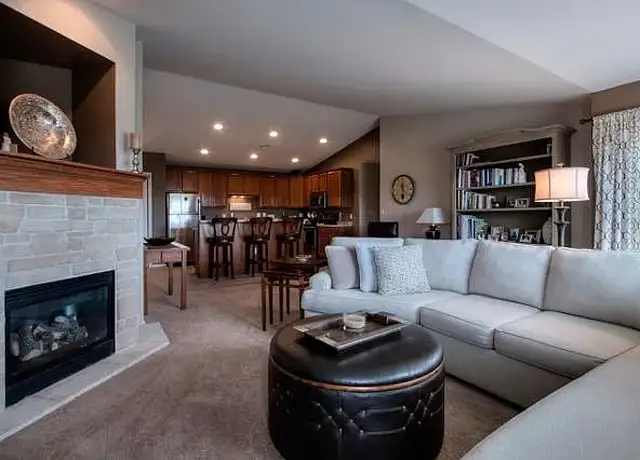 Photo of 775 Southwind Dr, Lake Geneva, WI 53147