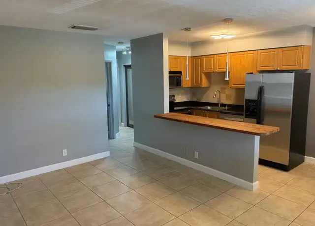 Property at 2607 NE 8th Ave #24, Wilton Manors, FL, 33334, 1 bed, 1 bath, [object Object]
