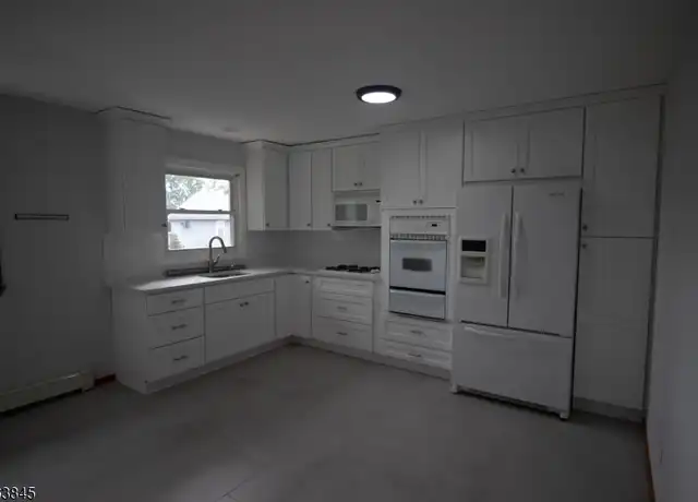 Property at 220 Paul St, Lyndhurst, NJ, 07071, 3 beds, 1 bath, [object Object]