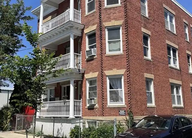 Property at 25 Perkins St #3, Salem, MA, 01970, 4 beds, 1 bath, [object Object]