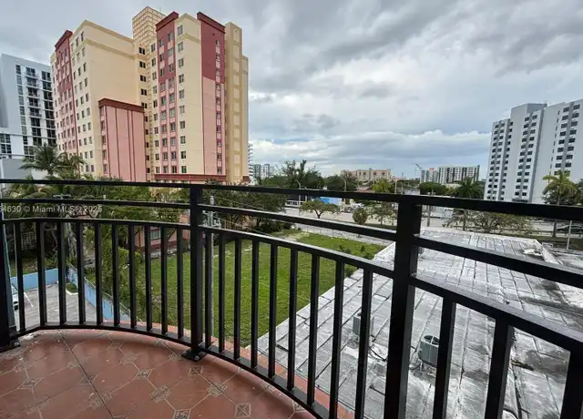 Property at 501 SW 1st St #506, Miami, FL, 33130, 2 beds, 1.5 baths, [object Object]