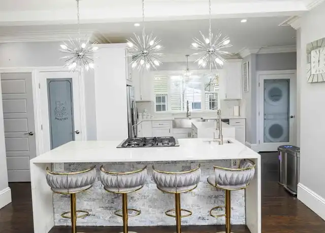 Property at 71 Waldeck St, Dorchester, MA, 02124, 1 bed, 1 bath, [object Object]