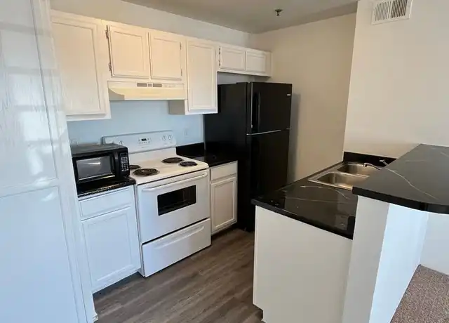 Property at 1381 E University Ave #304, Las Vegas, NV, 89119, 1 bed, 1 bath, [object Object]