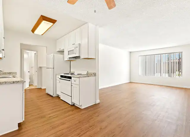Property at Lake Murray Villa Apartments - 5757 Lake Murray Blvd, La Mesa, CA, 91942, 1-2 bed, 1-2 bath, [object Object]