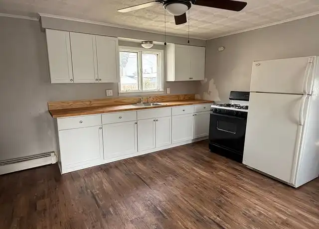Property at 381 Shanley St Unit Rear, Cheektowaga, NY, 14206, 1 bed, 1 bath, [object Object]