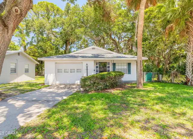 Property at 137 White St, Daytona Beach, FL, 32114, 2 beds, 1 bath, [object Object]