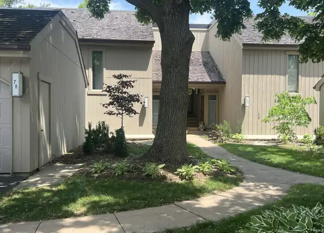 Property at 78 Foxwood Ln Unit C, Lake Barrington, IL, 60010, 2 beds, 1.5 baths, [object Object]