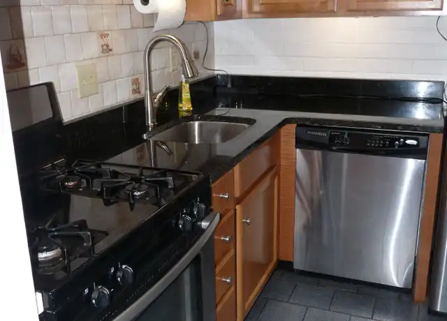 Property at 1856 Beacon St Unit 3D, Brookline, MA, 02445, 2 beds, 1.5 baths, [object Object]