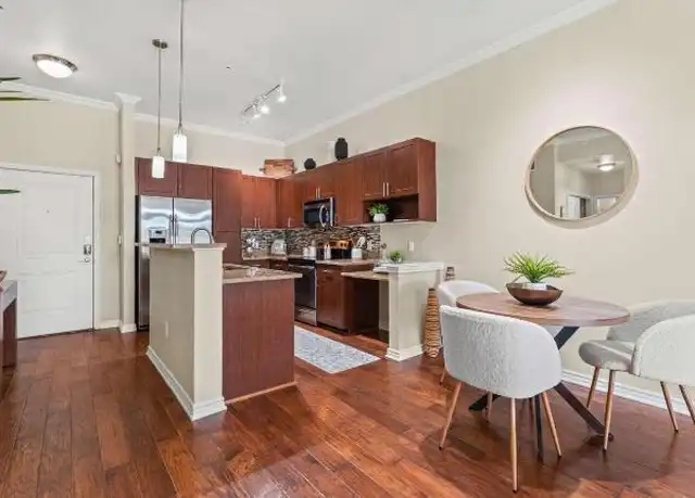 Property at 925 S Main St, Grapevine, TX, 76051, 1 bed, 1 bath, [object Object]