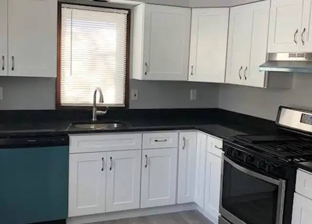 Property at 17 Jill Ct, Edison, NJ, 08817, 2 beds, 1.5 baths, [object Object]