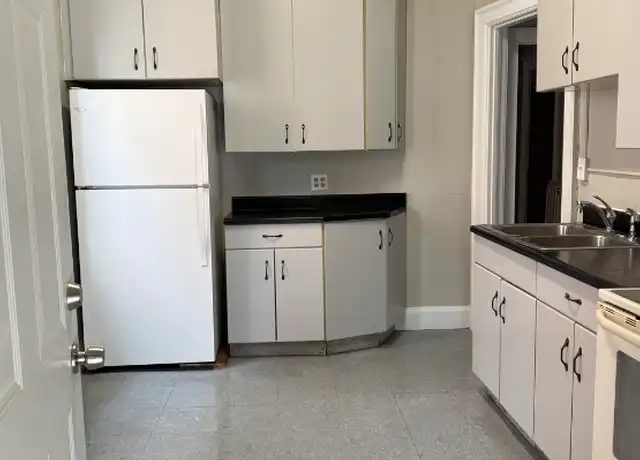 Property at 2833 N Downer Ave Unit 1, Milwaukee, WI, 53211, 3 beds, 1 bath, [object Object]
