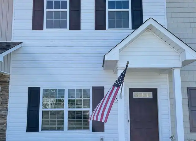 Property at 606 Ebb Tide Ln, Sneads Ferry, NC, 28460, 2 beds, 2.5 baths, [object Object]