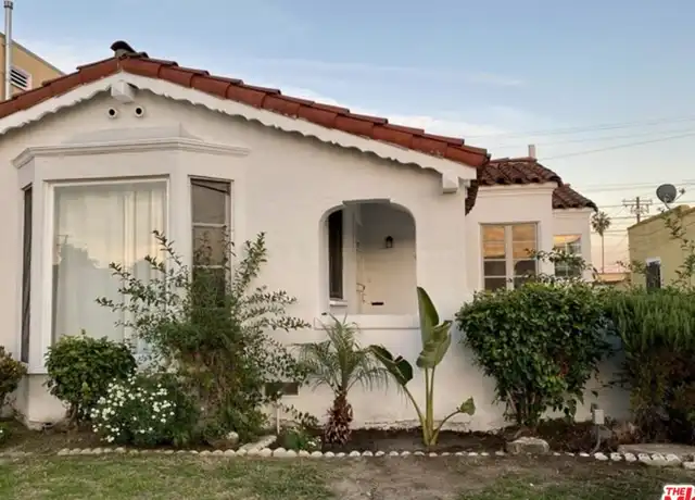 Property at 5856 Arlington Ave, Los Angeles, CA, 90043, 1 bed, 1 bath, [object Object]