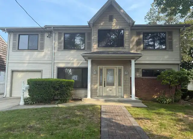 Property at 1357 Kew Ave, Hewlett, NY, 11557, 5 beds, 3.5 baths, [object Object]