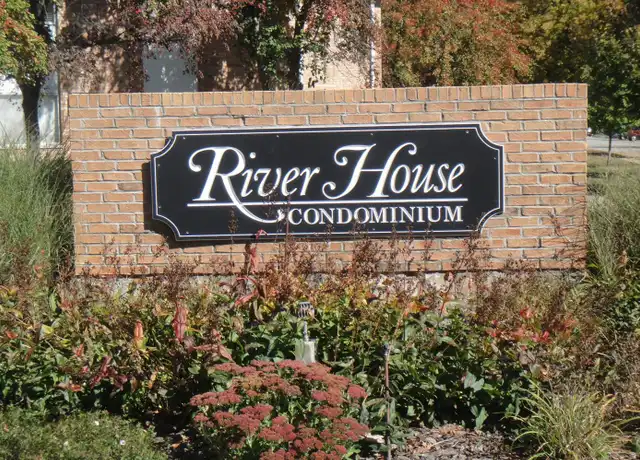 Property at 1249 Island Dr #101, Ann Arbor, MI, 48105, 2 beds, 1 bath, [object Object]