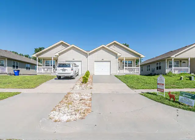 Property at 912 Whitetail Ct, Junction City, KS, 66441, 3 beds, 2 baths, [object Object]