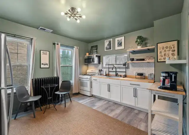 Property at 1631 N Astor St Unit 1, Milwaukee, WI, 53202, 2 beds, 1 bath, [object Object]