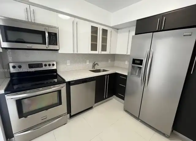 Property at 20505 E Country Club Dr #2132, Miami, FL, 33180, 2 beds, 2 baths, [object Object]