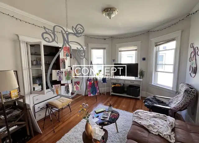 Property at 101 Heath St Unit 3CP, Somerville, MA, 02145, 4 beds, 1 bath, [object Object]