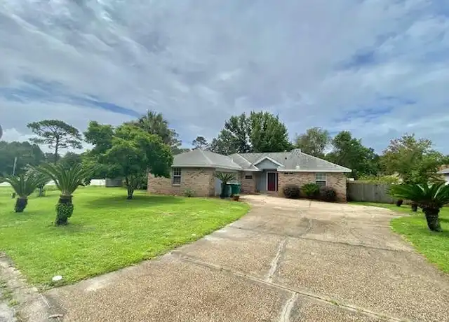 Property at 101 Meadow Woods Ln, Niceville, FL, 32578, 3 beds, 2 baths, [object Object]