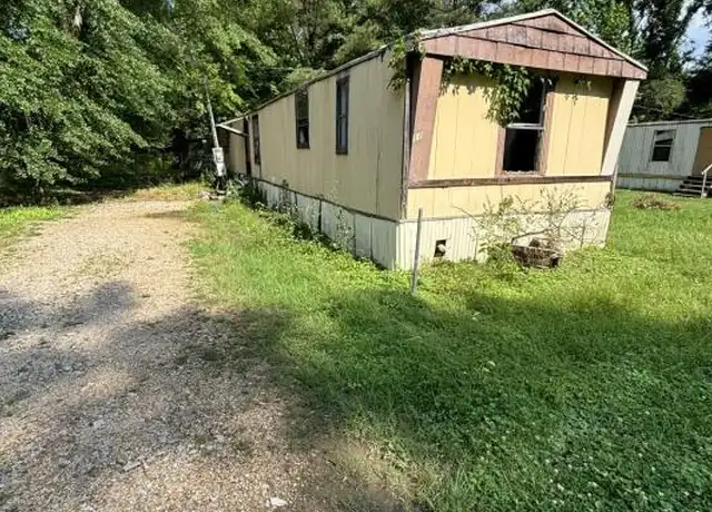 Property at 591 Black Creek Rd Unit 11, Columbus, MS, 39705, 2 beds, 1 bath, [object Object]