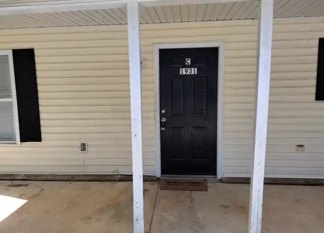 Property at 1931 Karen Cir, Milledgeville, GA, 31061, 2 beds, 2 baths, [object Object]