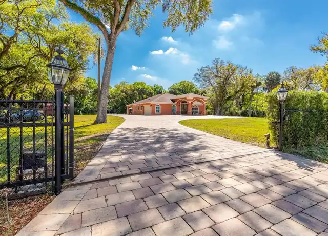 Property at 8712 Jackson Springs Rd, Tampa, FL, 33615, 4 beds, 4 baths, [object Object]