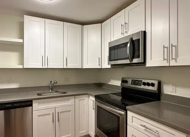Property at 17 Embassy Rd, Boston, MA, 02135, 2 beds, 1 bath, [object Object]