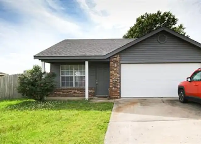 Property at 1243 S Oleander Ln, Fayetteville, AR, 72704, 3 beds, 2 baths, [object Object]