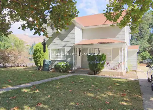 Property at 1902 Jackson Ave Unit Up, Ogden, UT, 84401, 2 beds, 1 bath, [object Object]