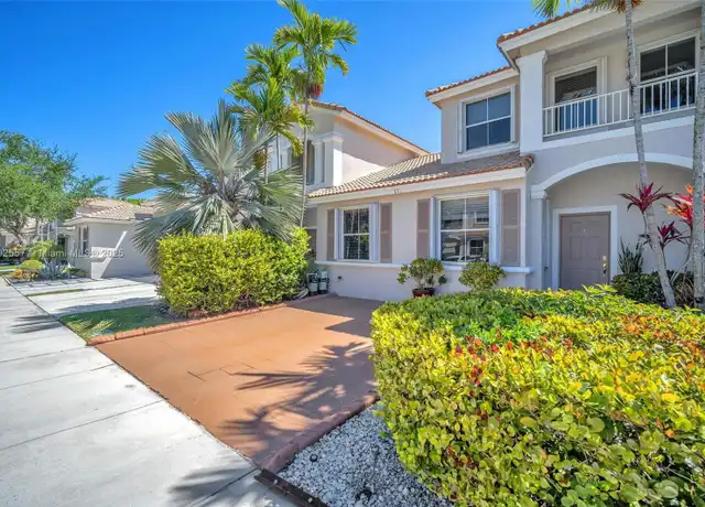 Property at 871 NW 130th Ave Unit 871, Pembroke Pines, FL, 33028, 3 beds, 2.5 baths, [object Object]