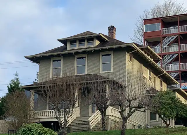 Property at 1010 N Garden St Unit 3, Bellingham, WA, 98225, 4 beds, 2 baths, [object Object]