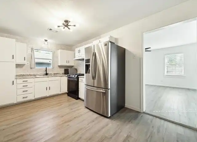 Property at 1147 Du Barry Ln Unit B, Houston, TX, 77018, 1 bed, 1 bath, [object Object]