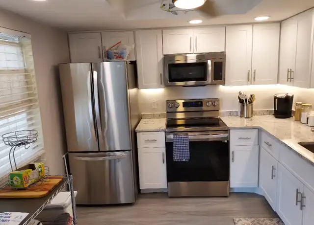 Property at 840 Virginia St #204, Dunedin, FL, 34698, 2 beds, 2 baths, [object Object]