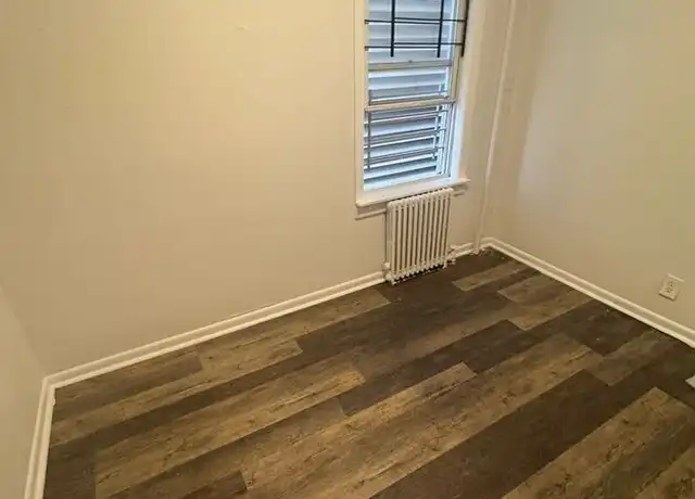 Property at 154 Ridge Ave Unit 1, Yonkers, NY, 10703, 3 beds, 1 bath, [object Object]
