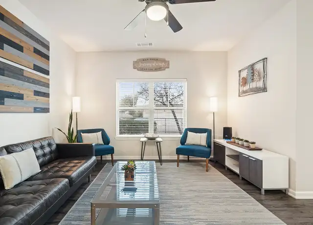 Photo of 1100 S Kenney Fort Blvd, Round Rock, TX 78665