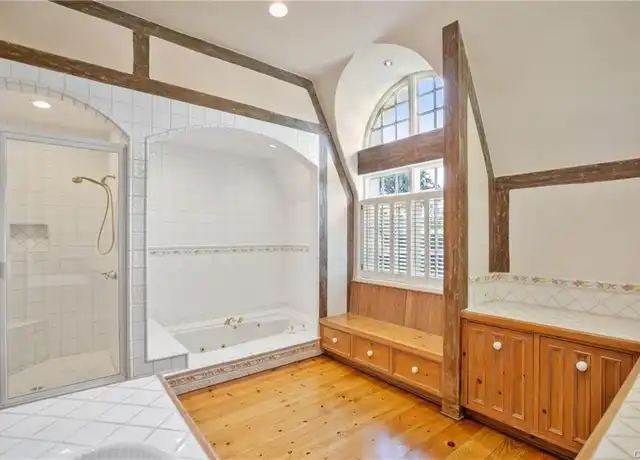 Property at 17500 Rancho St, Encino, CA, 91316, 3 beds, 4 baths, [object Object]