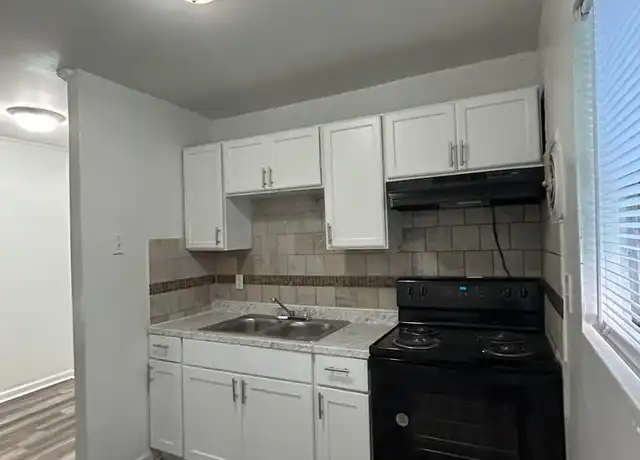 Property at 218 Walthall Ave SE Unit A08, Marietta, GA, 30060, 2 beds, 1 bath, [object Object]
