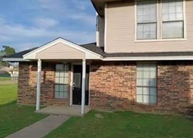 Property at 103 Peachtree Ct Unit C, Kennedale, TX, 76060, 3 beds, 2 baths, [object Object]