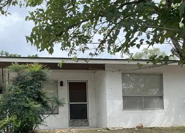 Property at 203 Ranchero Rd, Kerrville, TX, 78028, 2 beds, 1 bath, [object Object]