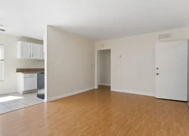 Property at 731 Orange Ave Unit 14, Long Beach, CA, 90813, 1 bed, 1 bath, [object Object]